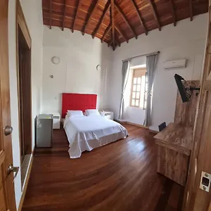 Cattaleya Guest house Cali